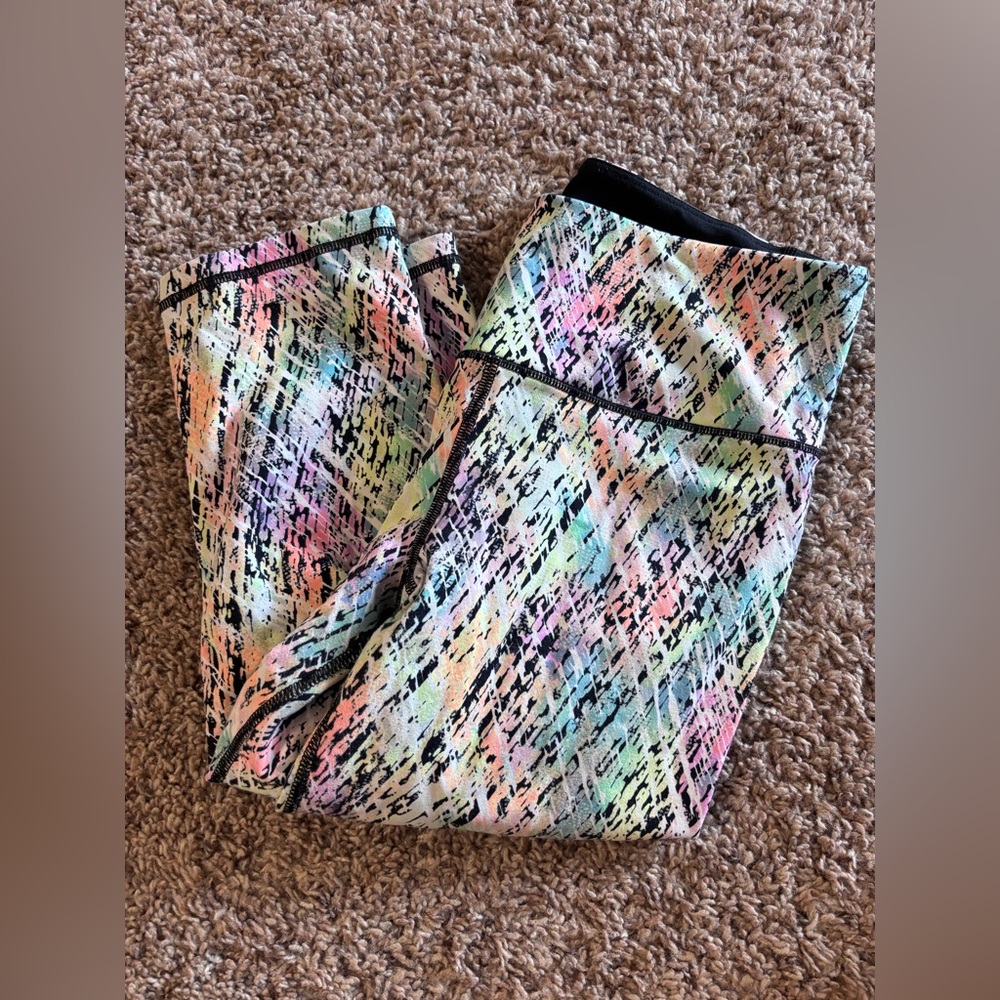 Victoria's Secret Multicolor cropped Leggings